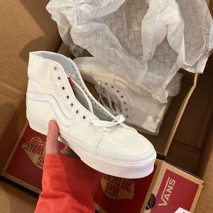 Vans Canvas Sk8 Hi Tapered white size 6.5 (men), 8 (women)